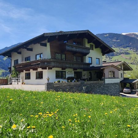 Landhaus Zillertal Ramsau im Zillertal Luaran gambar